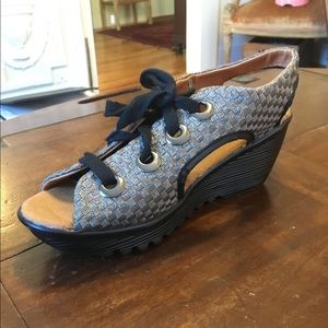 Bernie Mev Lace Up Silver Comfy Sandals